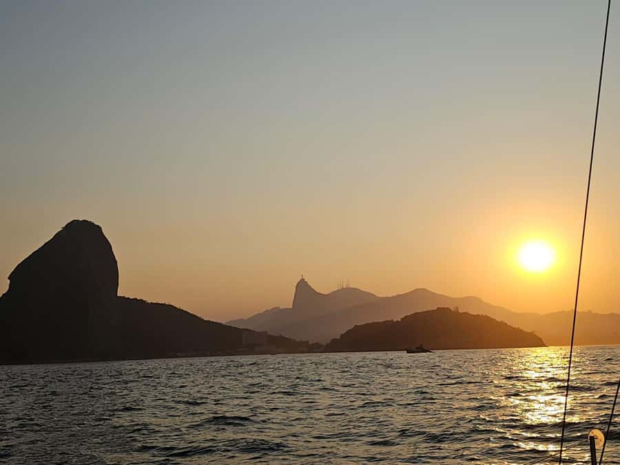 Rio de Janeiro: Sailing Sunset Tour with Snacks and Drinks - Key Points You’ll Care About