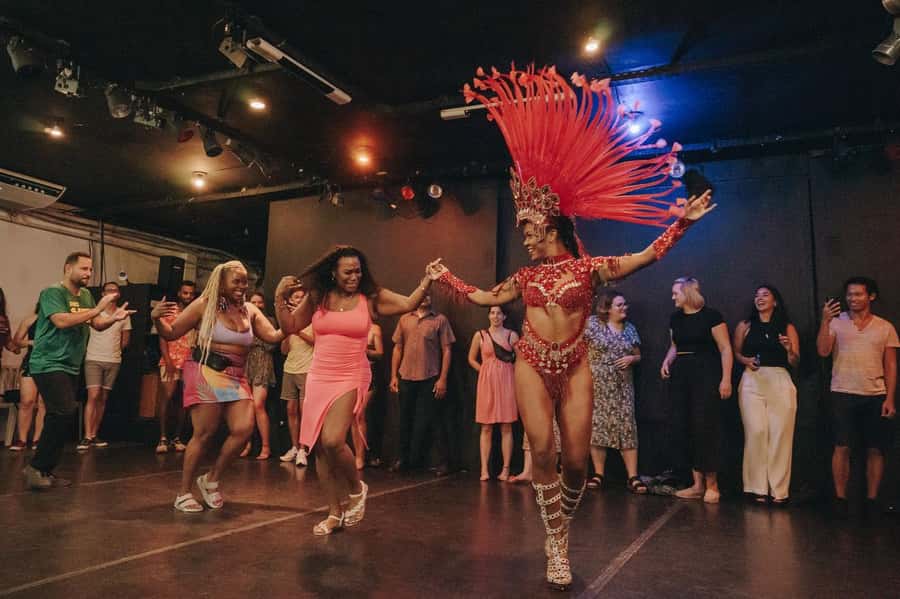 Rio de Janeiro: Samba Class in Copacabana - Why this one-hour Copacabana class hits so hard