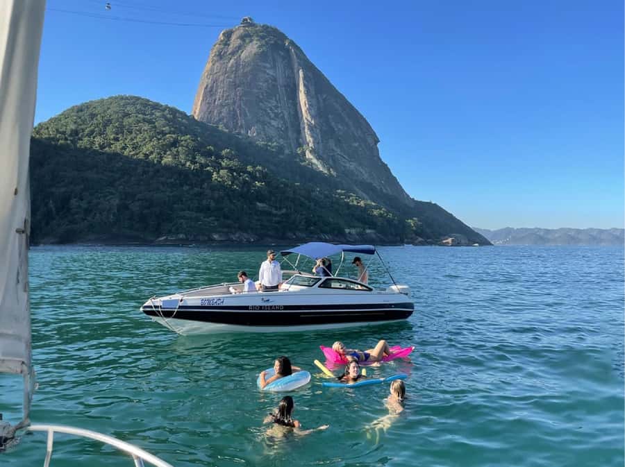Rio de Janeiro: SpeedBoat Tour - Beach Tour with Beer - Cagarras Islands and Adão Beach: why these stops feel different