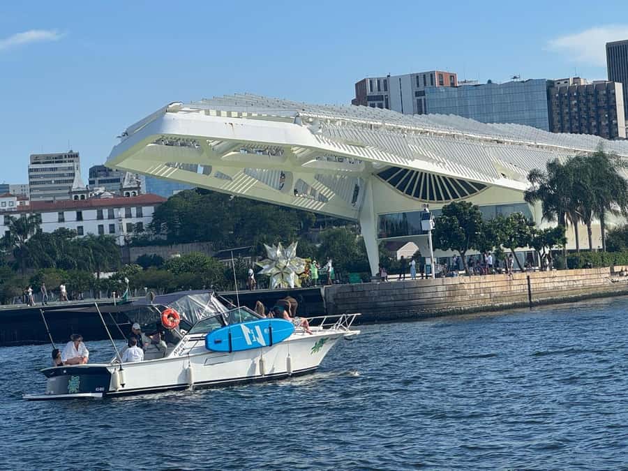 Rio de Janeiro: Speedboat Tour with Snacks and Drinks - Museum of Tomorrow and Niterói MAC: quick stops that still matter