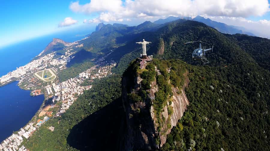 Rio de Janeiro: Sugar Loaf with Lunch and Helicopter Flight - Helicopter over the lagoon, Botanical Garden, and Christ