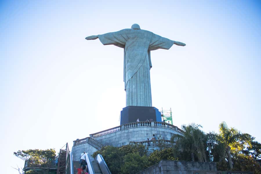 Rio de Janeiro: Sunrise at Observatory & Christ the Redeemer - Christ the Redeemer in the quiet hours: your best chance for photos