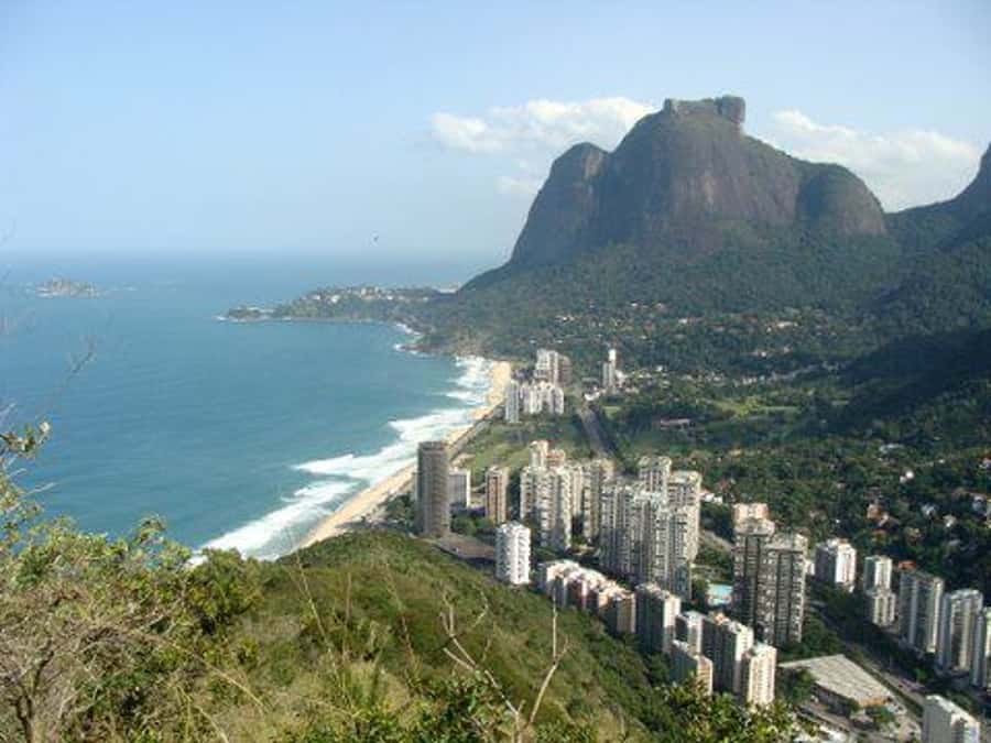 Rio de Janeiro: Vidigal Favela Tour and Two Brothers Hike - Beach spotting from above: Leblon, Ipanema, Copacabana in one view