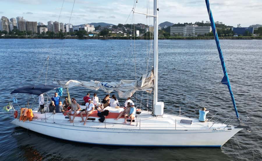 Rio de Janeiro: Wake Up and Sail - Sugarloaf Mountain to Forte da Laje: classic Rio, then the action zones