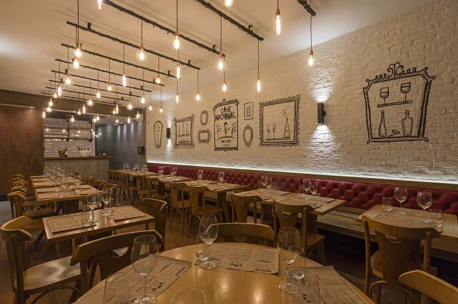 Rio de Janeiro - Wine Tasting of Brazilian Wines - Cave Nacional in Botafogo: a Brazilian-only wine bar vibe