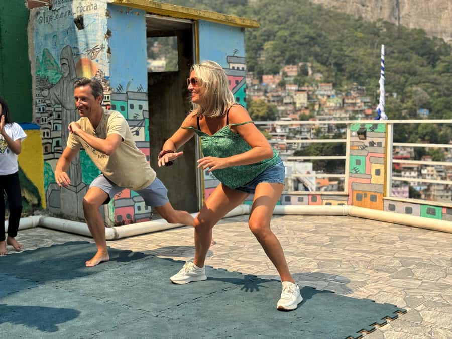 Rio: Favela Rocinha Tour with Local Guide & Secret Spots - Meeting at São Conrado: Get Your Bearings Before You Go