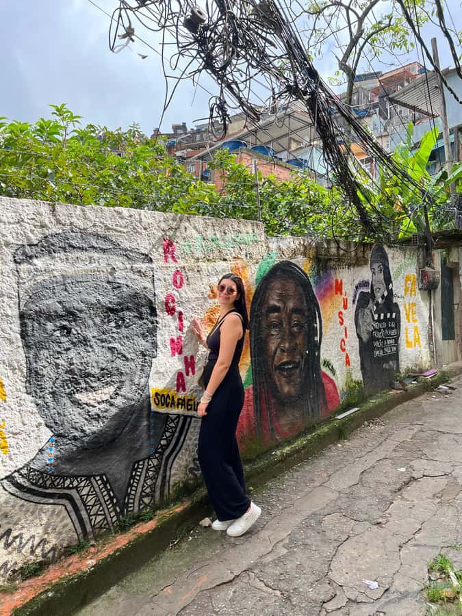 Rio: Favela Rocinha Tour with Local Guide & Secret Spots - Capoeira and Samba: A Short Performance with Big Cultural Context