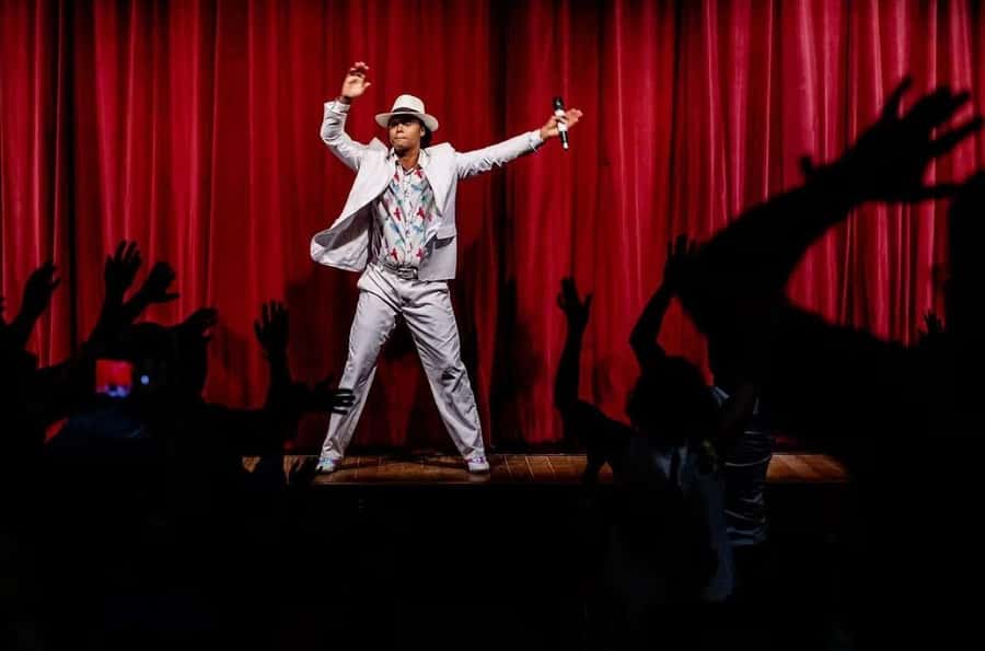Rio: Ginga Tropical Folkloric Show & Optional Dinner - Price and value: is $322 per person a smart buy?