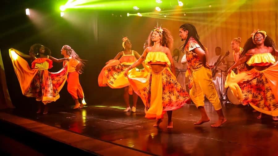 Rio: Ginga Tropical Folkloric Show & Optional Dinner - Who this suits best (and who should rethink)