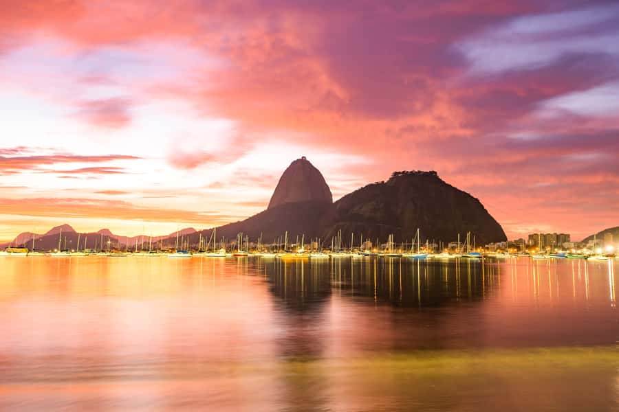 Rio: Guanabara Bay 2-Hour Boat Tour - The core route: Flamengo, Botafogo, Urca, Sugar Loaf, and Niterói