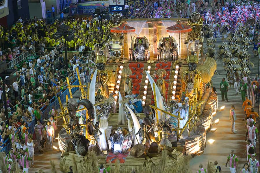 Rio: Premium Carnival Seating with Food, Drinks, & Transfers - The logistics that save you money in time (and mistakes)