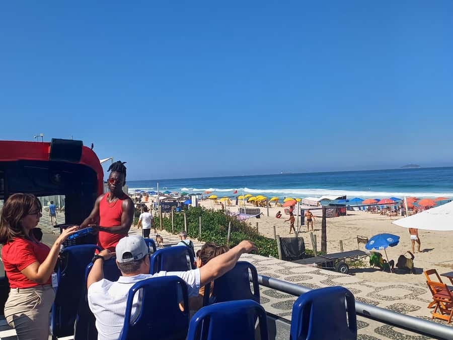 Rio Samba Bus: hop-on hop-off city tour in Rio de Janeiro - Aterro do Flamengo and the South Zone glide: more views, fewer chores