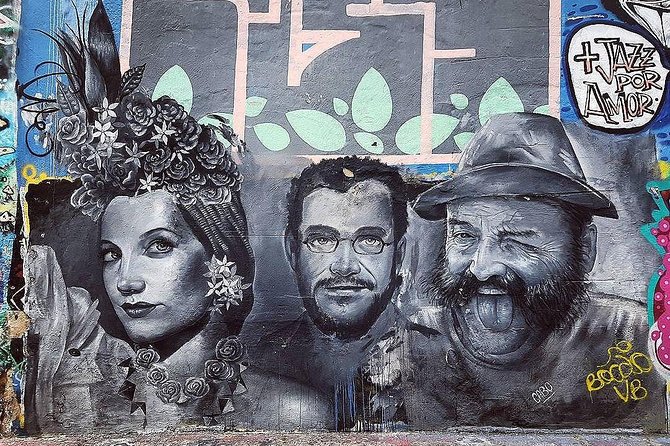 Rio Street Art Tour - Meeting at the Municipal Theater and stepping into central Rio