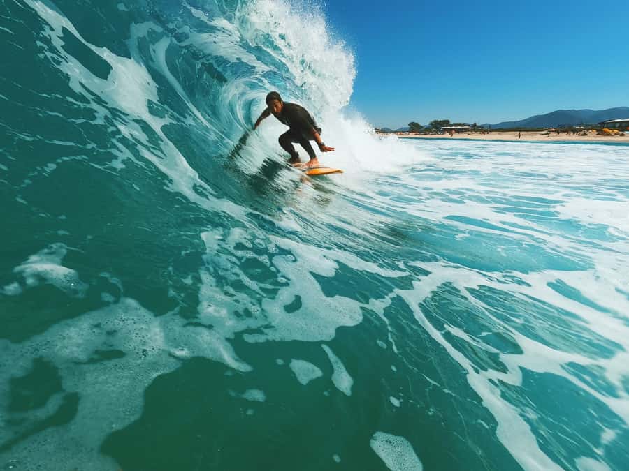 Rio Surf Experience - In the lineup: small-group attention that helps you progress