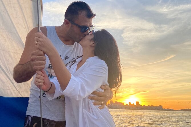 Sailboat Tour in Rio de Janeiro - Setting sail from Urca: why the timing works