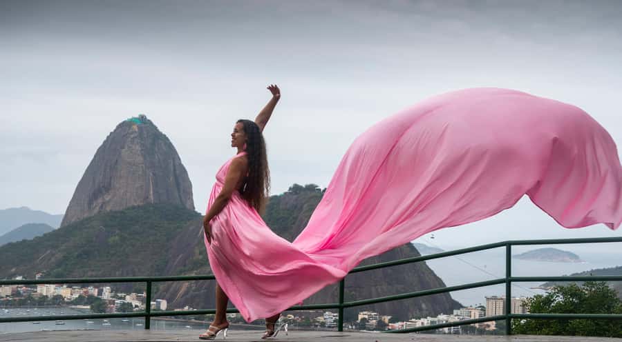 Strike a pose: The Rio Photo tour! - Pickup and the private car reality in Rio