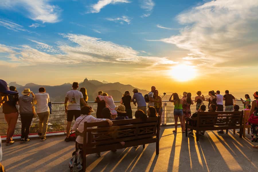 Sugarloaf Mountain Fast-Pass Ticket and Guided Tour - Guides and Language: What Good Human Guidance Changes