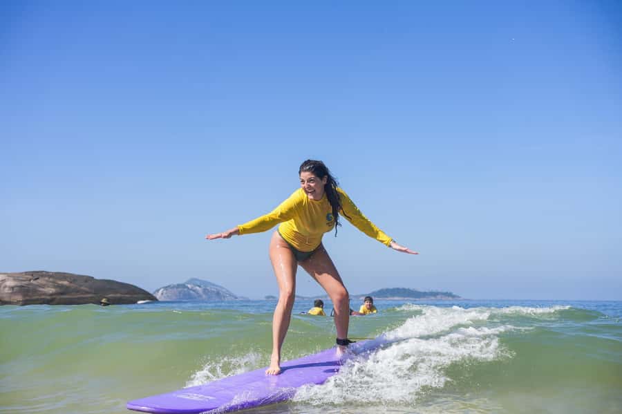 Surf lessons: in Arpoador in Ipanema. - Weather, sea conditions, and why flexibility is part of the deal