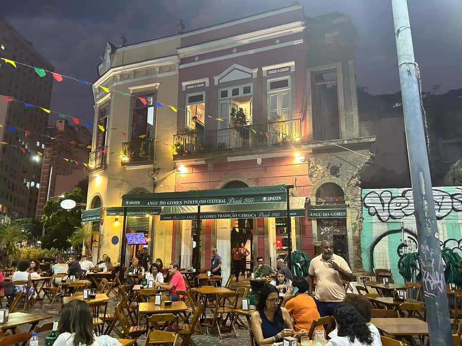 The Best Food Tour: Taste the Most Authentic Flavours of Rio - Who This Tour Suits Best