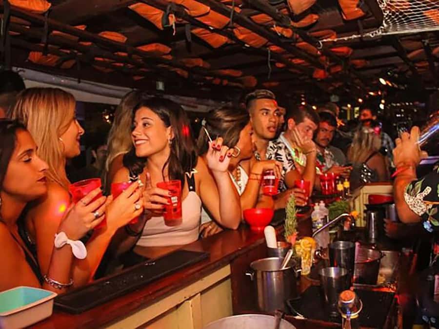 Unforgettable Boat Party - Rio’s two-floor nightclub view: Sugarloaf and Christ on your schedule
